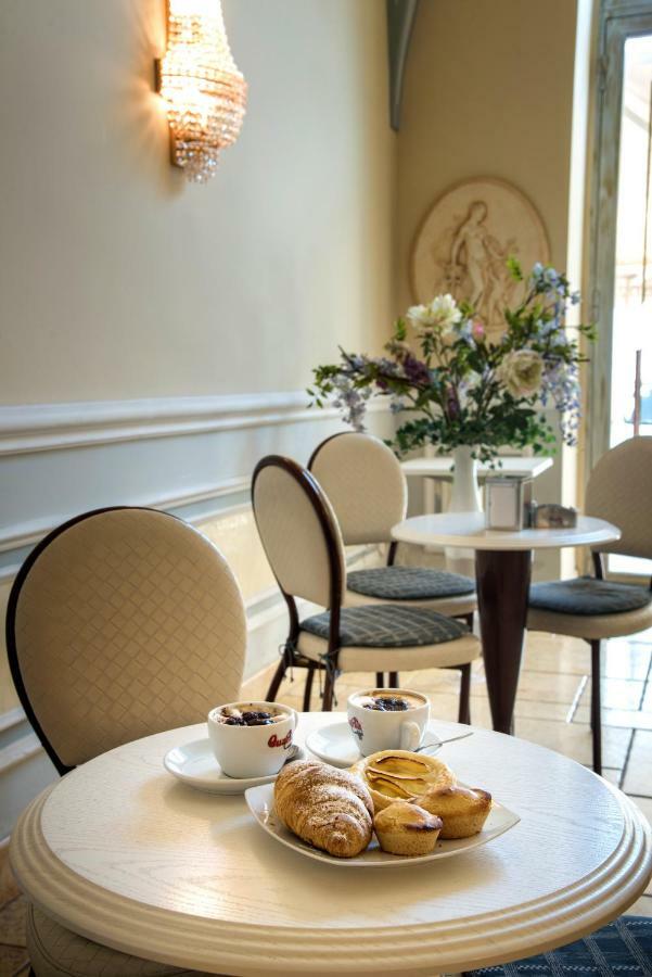 Palazzo Bove Acomodação com café da manhã Galatone Exterior foto